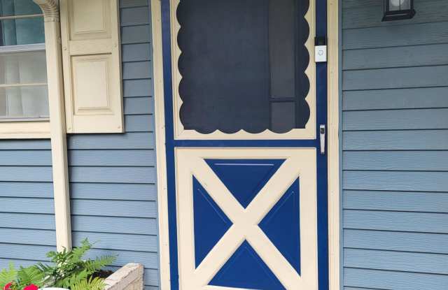 Photo of 10465 Butternut Street Northwest