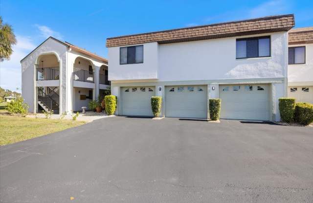 822 CAPRI ISLES BOULEVARD