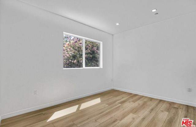 10826 1/2 Hesby Street