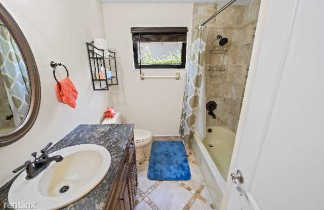5791 SW 59th Place