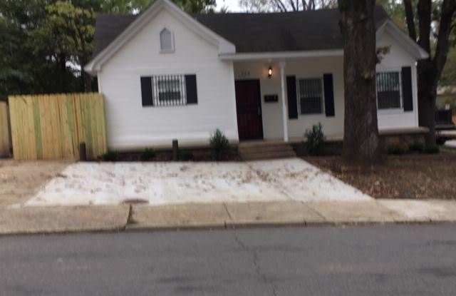 323 UAMS Blvd