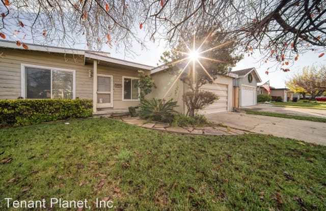 1235 Crowley Ave - 1235 Crowley Avenue, Santa Clara, CA 95051