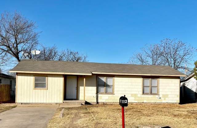 1112 E 22nd St - 1112 East 22nd Street, San Angelo, TX 76903