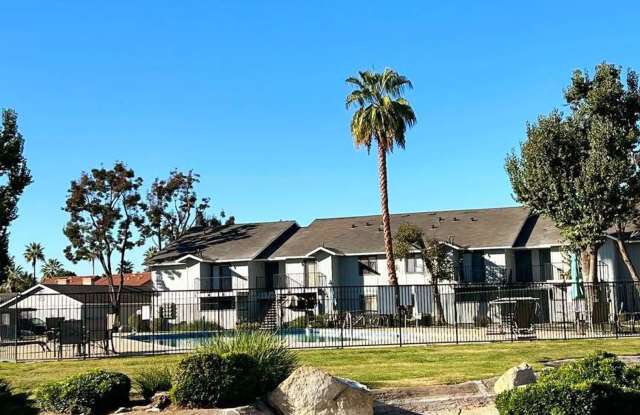 4444-4464 W Palo Alto Ave