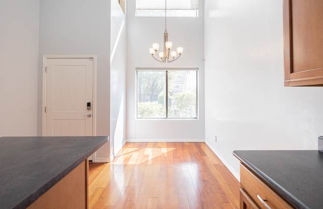 Photo of 7821 N 21ST AVE