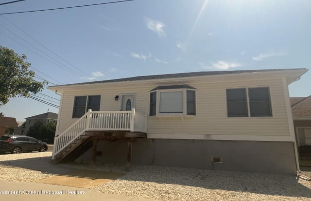 2301 Grand Central Avenue - 2301 Grand Central Avenue, Lavallette, NJ 08735