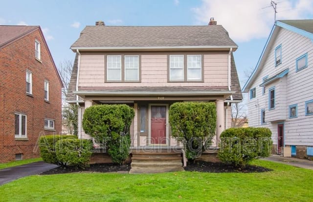 3509 Silsby Rd