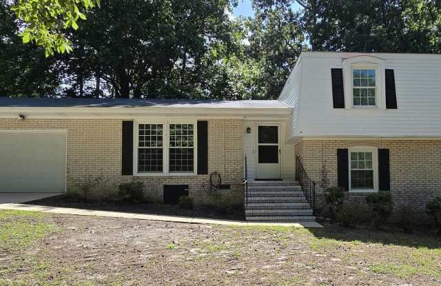 Photo of 209 Waxhaw Dr ~ Devonwood