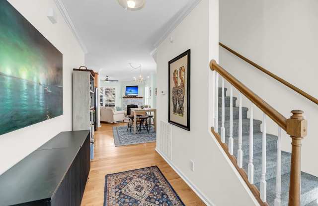 118 Congress Street unit: F