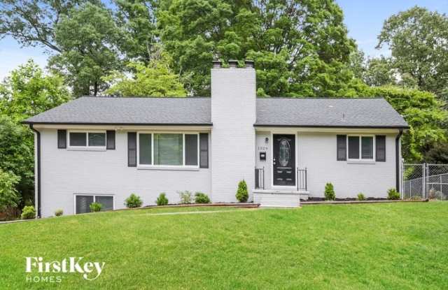 1329 Berwick Road Southwest