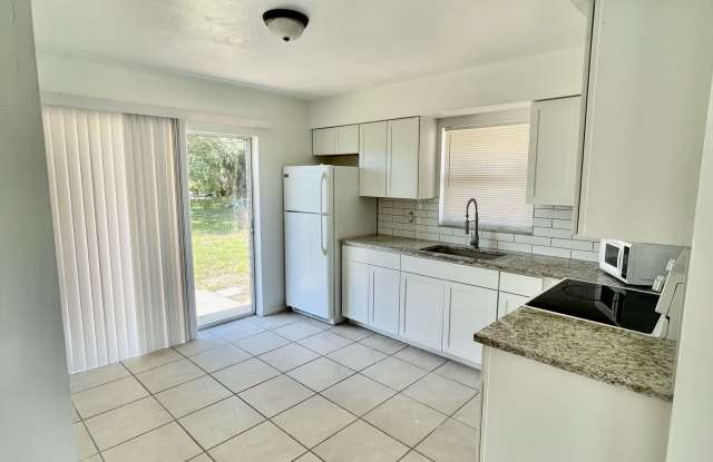 922 Andalusia Boulevard -