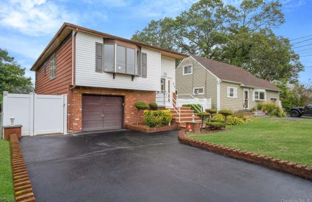 Photo of 813 Windmill Avenue