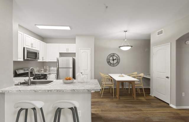 Ridgeview Apartment Homes