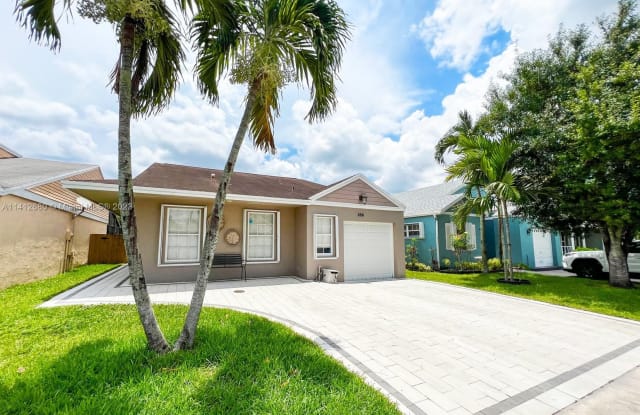 258 SW 159th Ave - 258 Southwest 159th Avenue, Sunrise, FL 33326