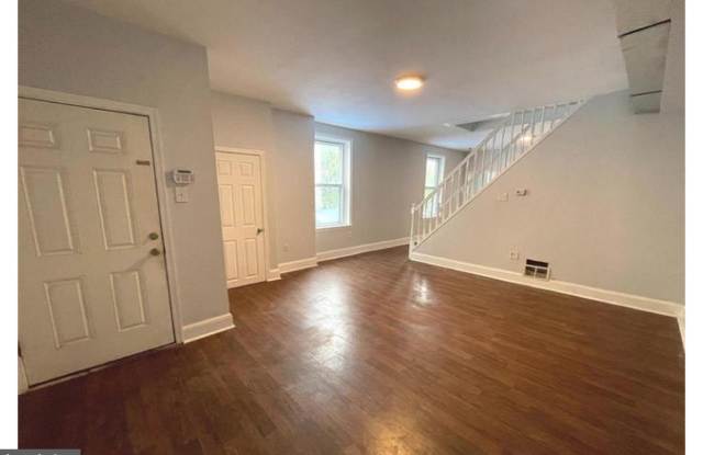 775 S FRONT Street unit: 2Nd Floor