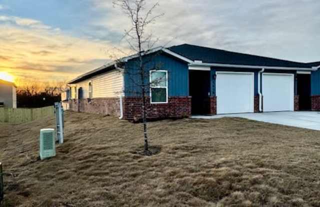 Photo of 3410 SW Adoration St - 1