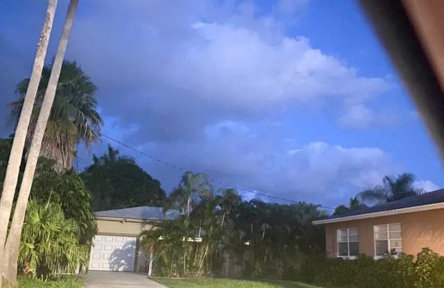 135 Hawthorne Drive