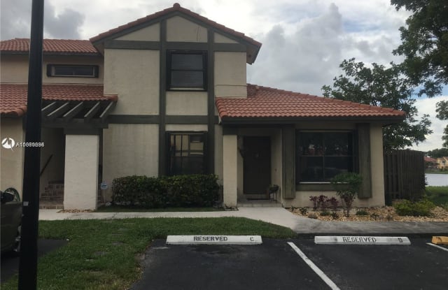 15292 SW 46th Ln - 15292 SW 46th Ln, Kendall West, FL 33185