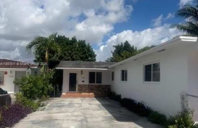 Photo of 7329 SW 22nd St