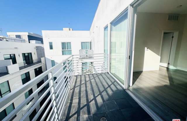 1241 5TH St unit: 502