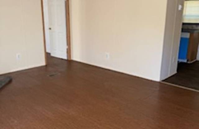 Marietta Mobile Home Call us for our Move in Special at 864-327-9068