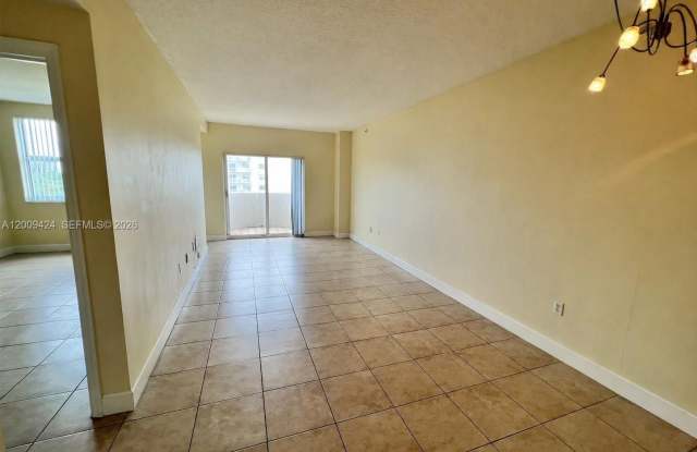 50 Menores Ave