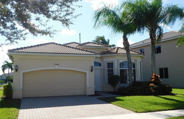 19484 SW 60th Ct - 19484 Southwest 60th Court, Pembroke Pines, FL 33332