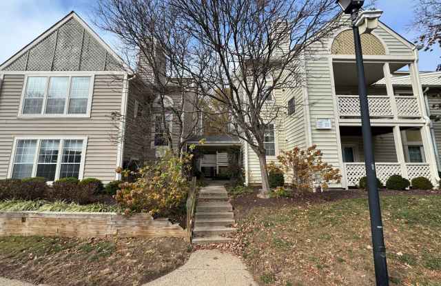 Photo of Sun-filled And Spacious 2 Bed 2 Bath Condo With Balcony In Desired Willow Point