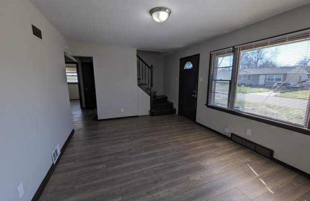 Quit Talkin and Walk-in to a Great House on Walker!! photos photos