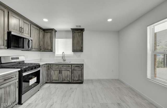 1107 MYRTLE Avenue unit: A