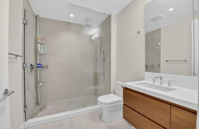 200 Southeast Mizner Boulevard