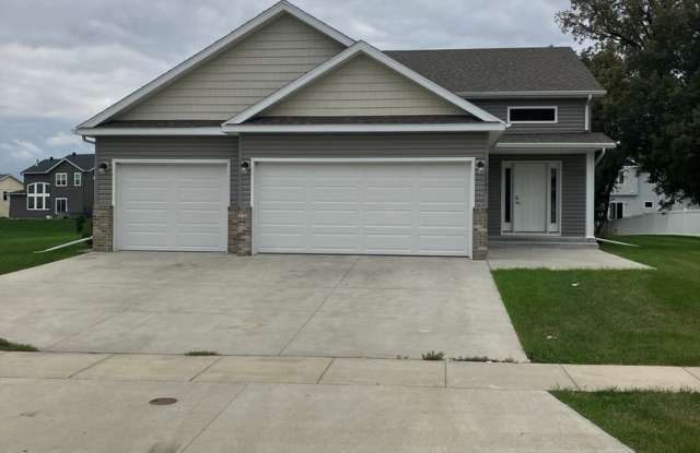 Photo of 4 bed 3 bath