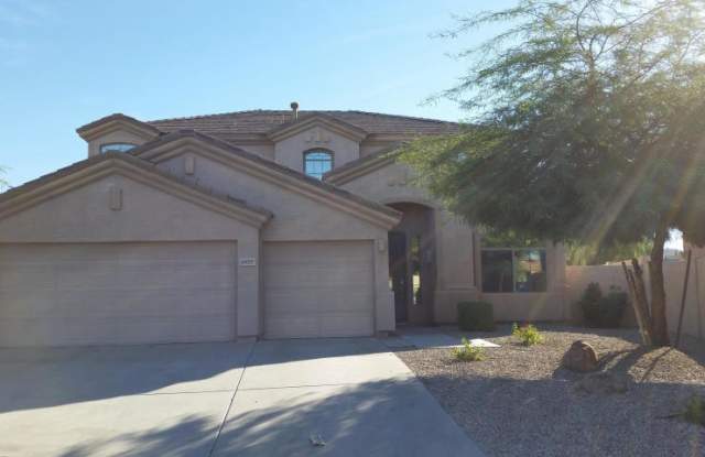 AMAZING! Spacious Home With Pool In Desirable Estrella Mountain Ranch - 9437 South 183rd Avenue, Goodyear, AZ 85338