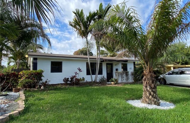 272 SW 1st Ct - 272 Southwest 1st Court, Deerfield Beach, FL 33441