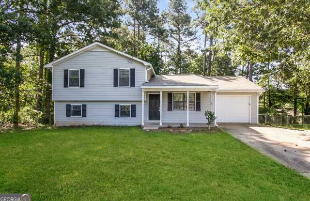 Photo of 684 Lookout Court