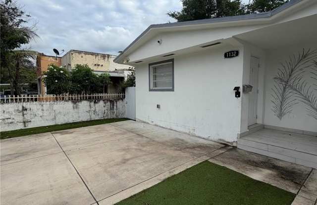 Photo of 1132 NW 38th St