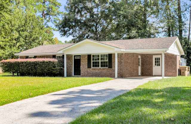 3 Bedroom 2 Bathrooms in Piercfield Forest - Richmond Hill