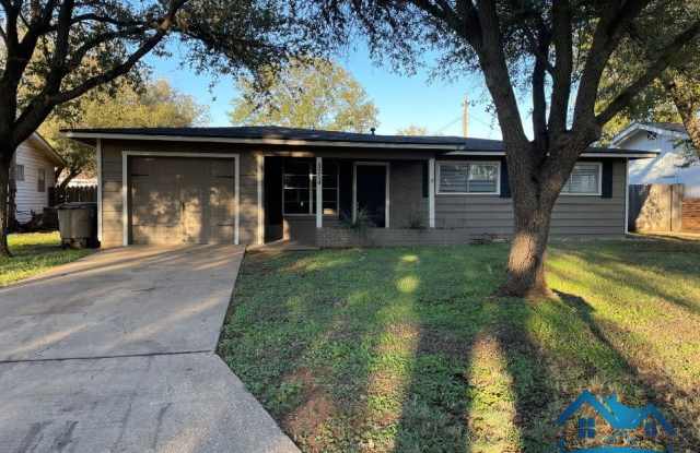 3214 Stanford Dr - 3214 Stanford Drive, San Angelo, TX 76904