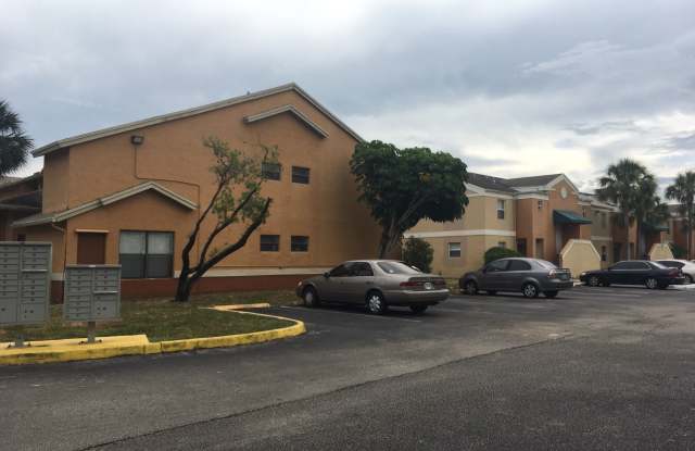 2457 NW 56 Ave, Unit 105