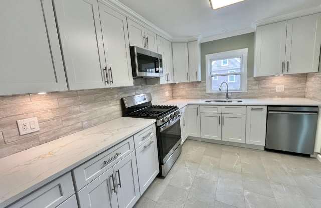 Photo of 93 Myrtle Boulevard unit: 2