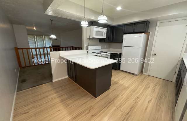 1944 East 5625 South - 1