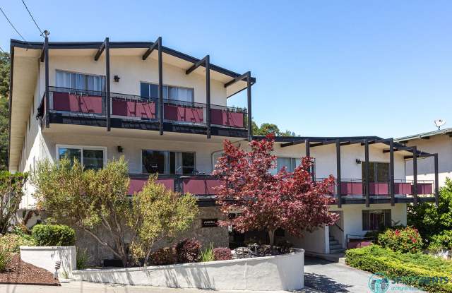 Photo of San Carlos: Updated 1 Bed 1 Bath Apartment in San Carlos Hills w/ Private Balcony, Parking, Storage,  Laundry Onsite