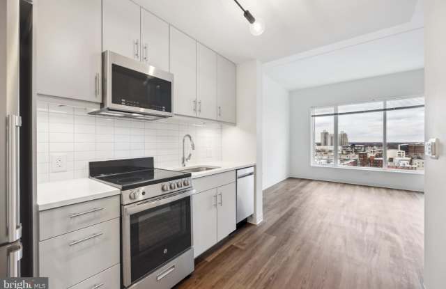 569 N 5TH STREET