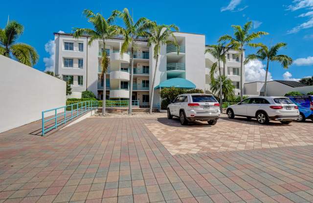 255 Park Shore Drive - 1#3-322