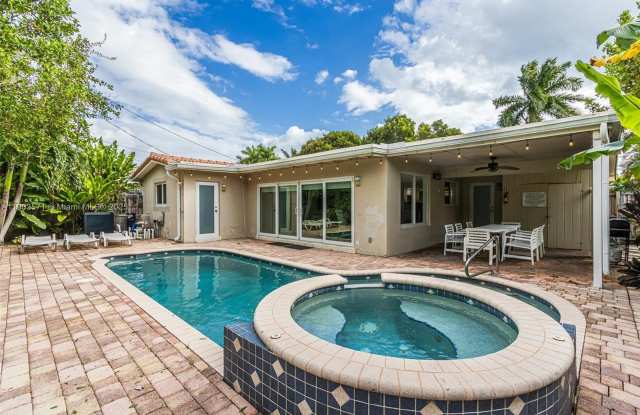 Photo of 906 N 13th Ave