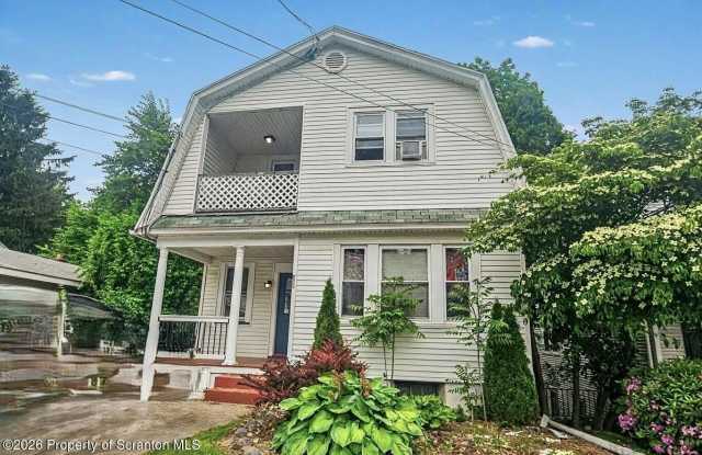 510 Moltke Avenue unit: Basement #3