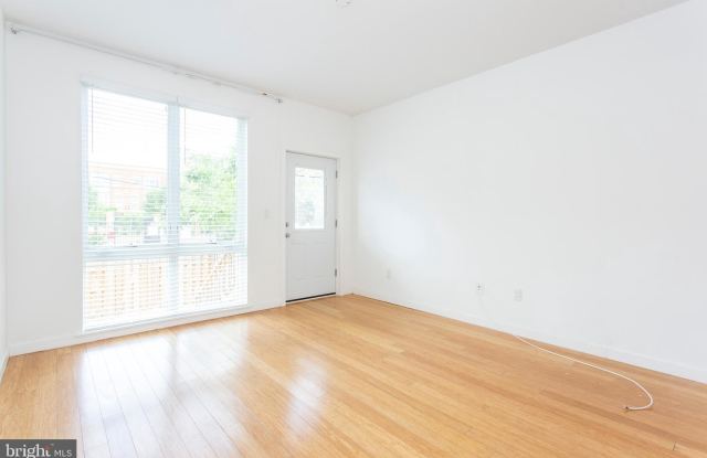 1519 OGDEN Street unit: 1