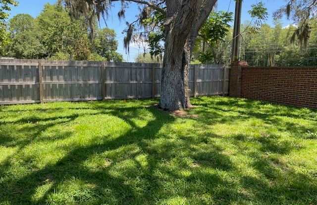 2921 Weston Terr