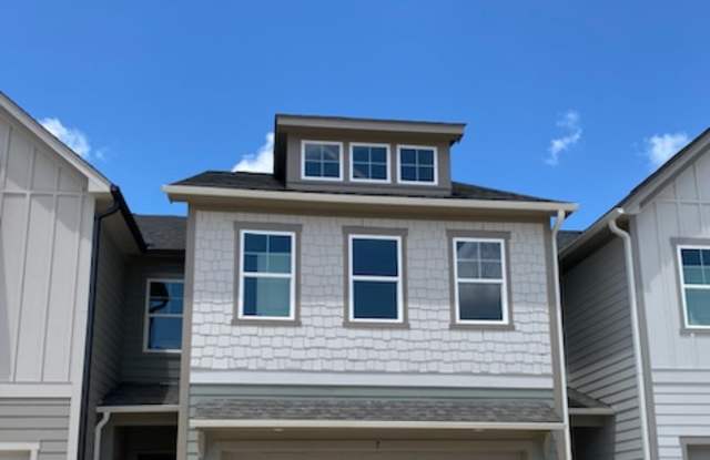 Photo of 328 Mountain Boulevard South