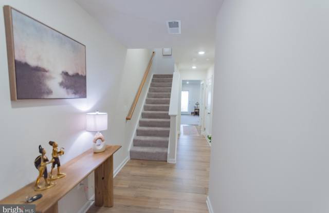 132 WINTERPLACE Drive